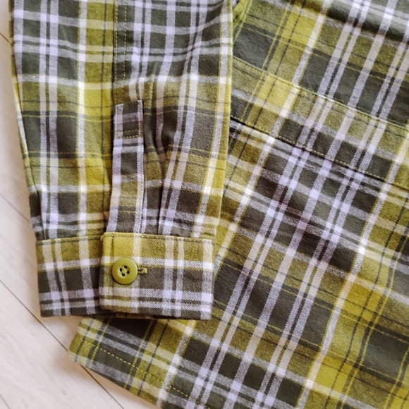 VANS NEW Roadside Flannel Shacket - Picture 5 of 12